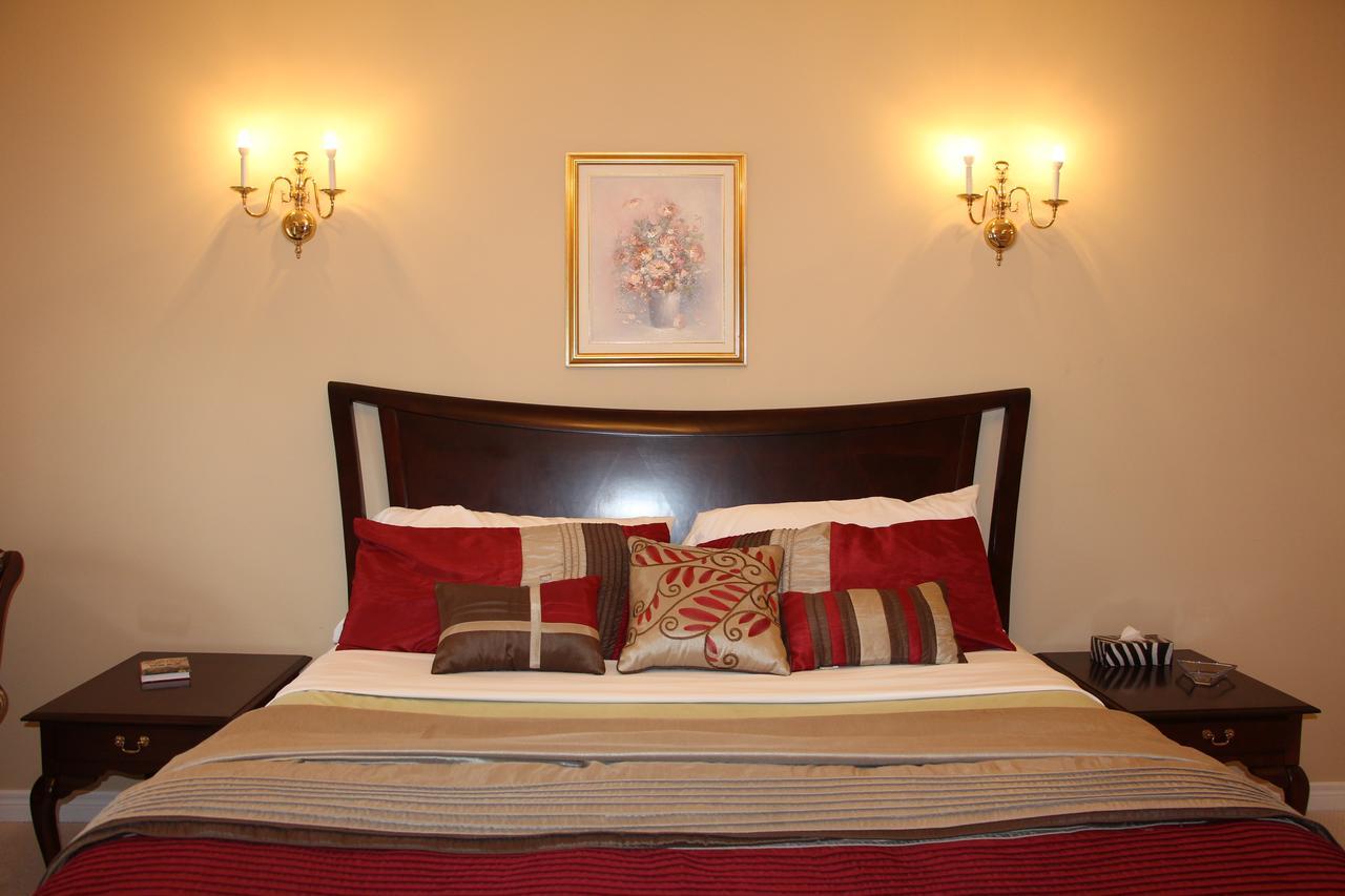 The White House Boutique B&B Niagara-on-the-Lake ภายนอก รูปภาพ