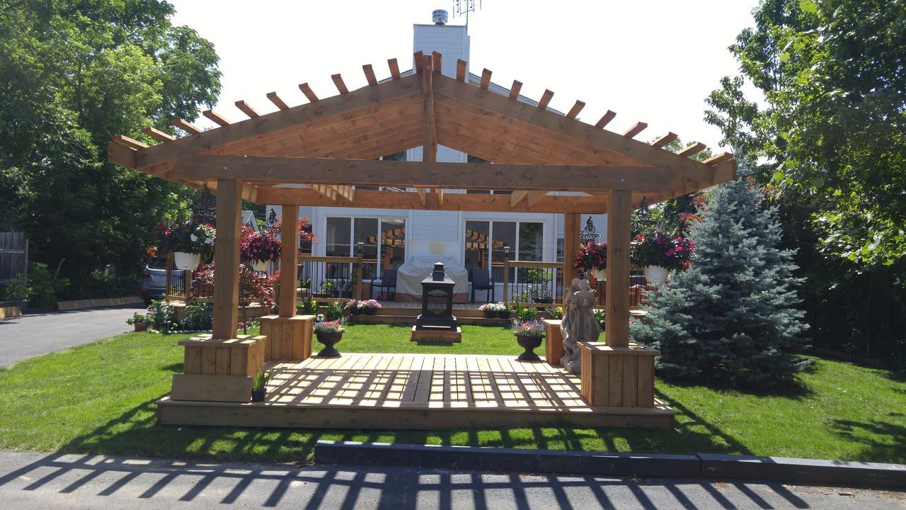 The White House Boutique B&B Niagara-on-the-Lake ภายนอก รูปภาพ