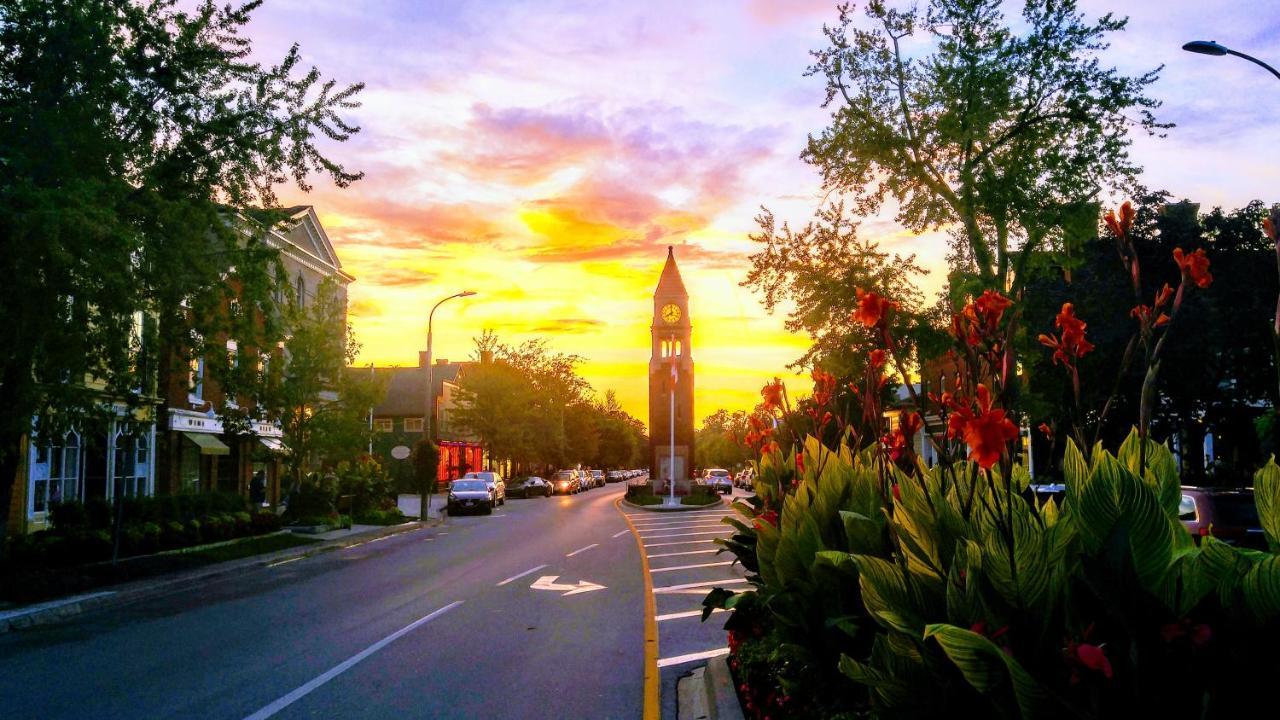 The White House Boutique B&B Niagara-on-the-Lake ภายนอก รูปภาพ