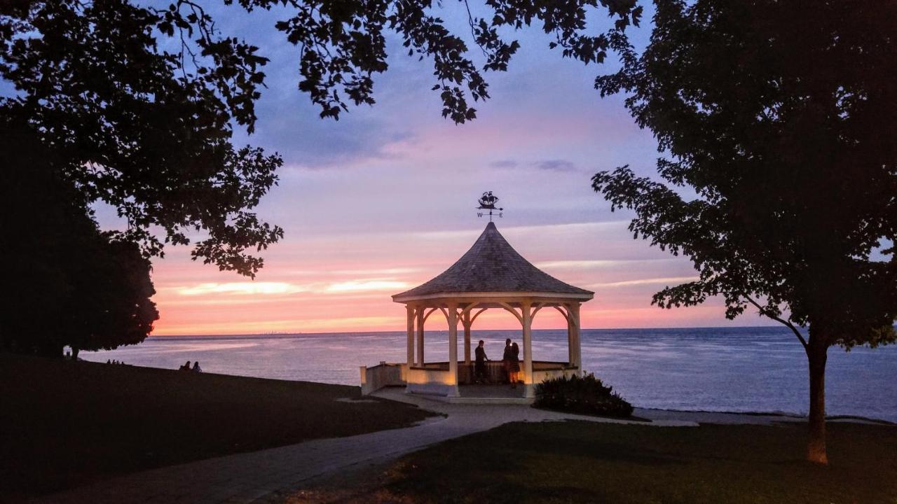 The White House Boutique B&B Niagara-on-the-Lake ภายนอก รูปภาพ