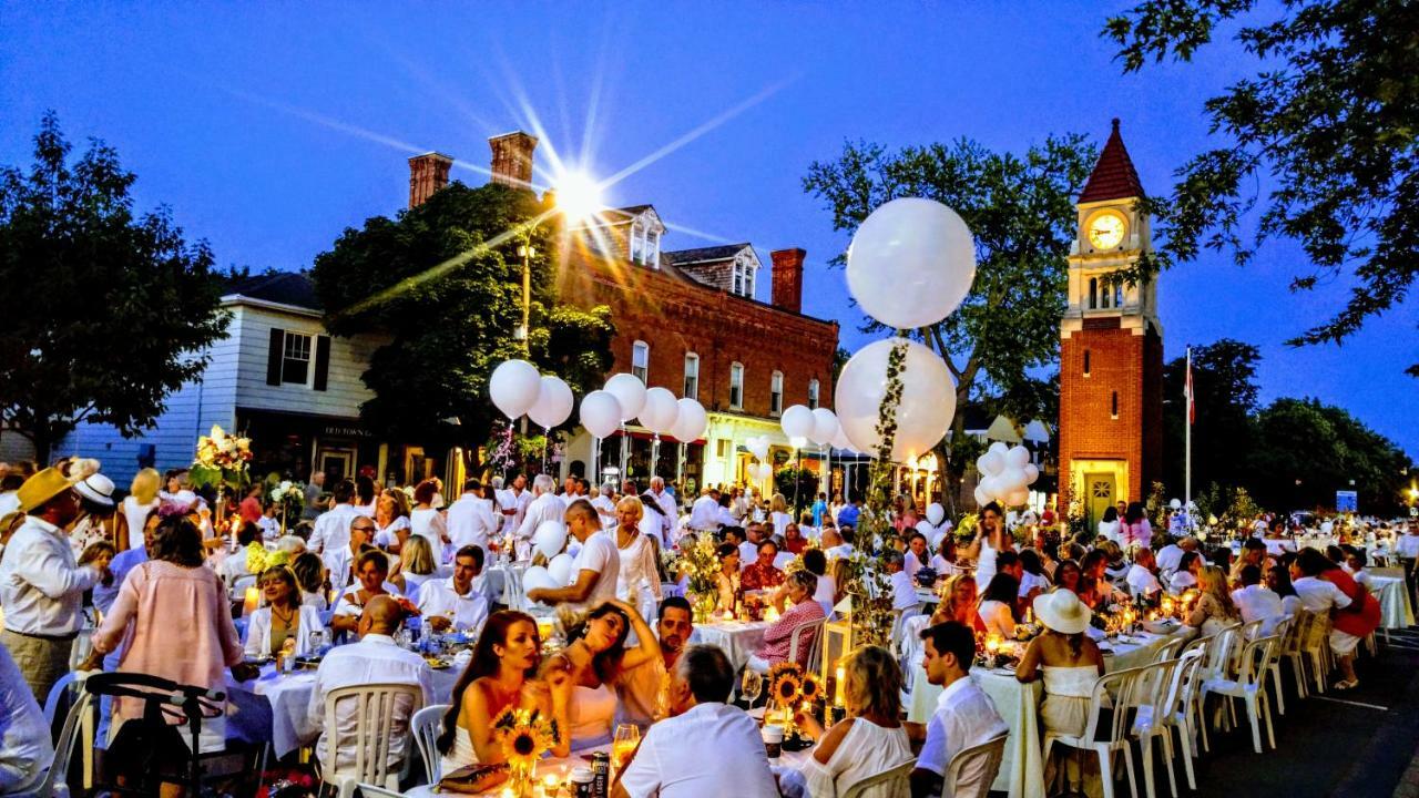 The White House Boutique B&B Niagara-on-the-Lake ภายนอก รูปภาพ